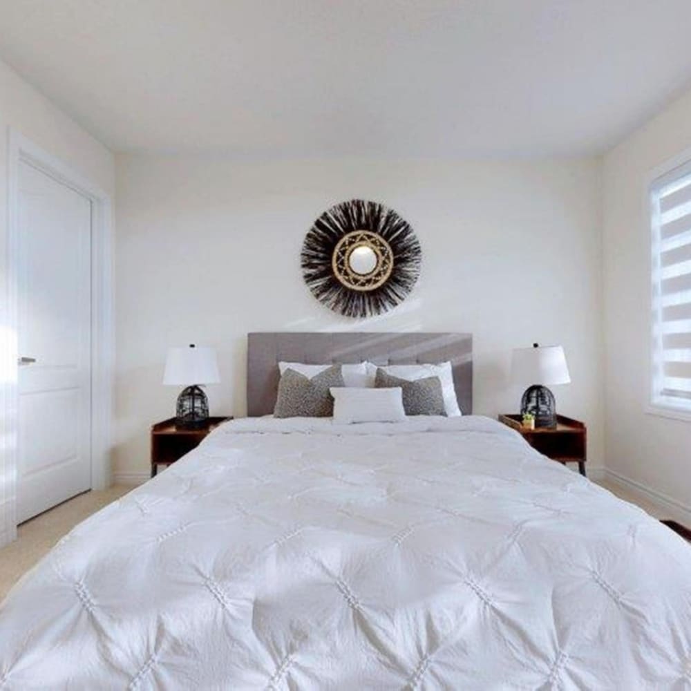 Georgina. New 4 Bedroom House Near Lake Simcoe