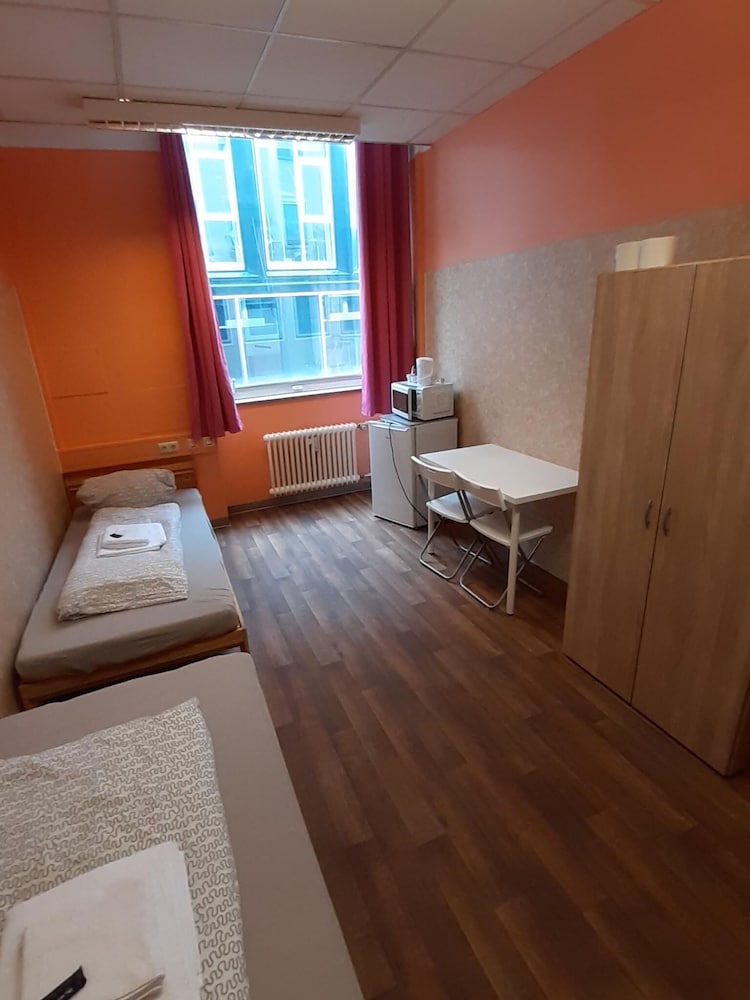 2-Rent Group Hostel Zimmer&Apartments GKP2