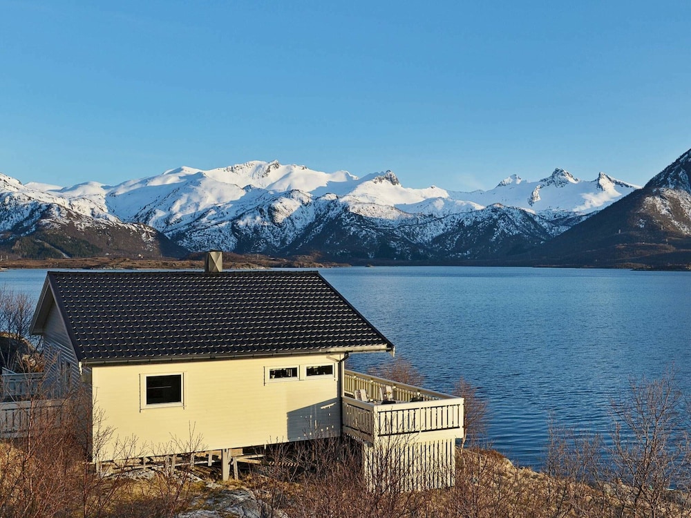 5 Person Holiday Home in Laukvik-by Traum view 2