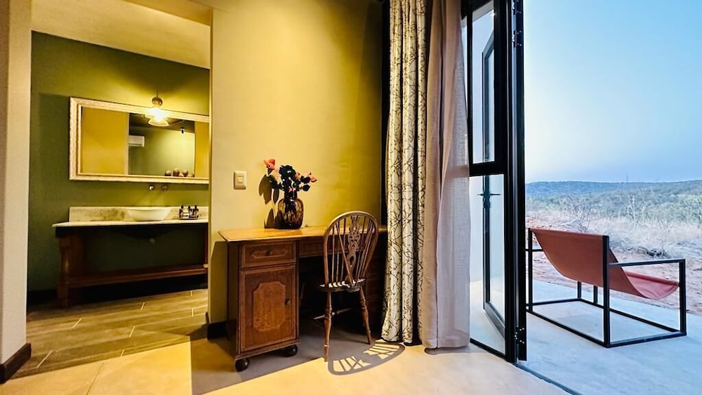 Lodge Damaraland view 5