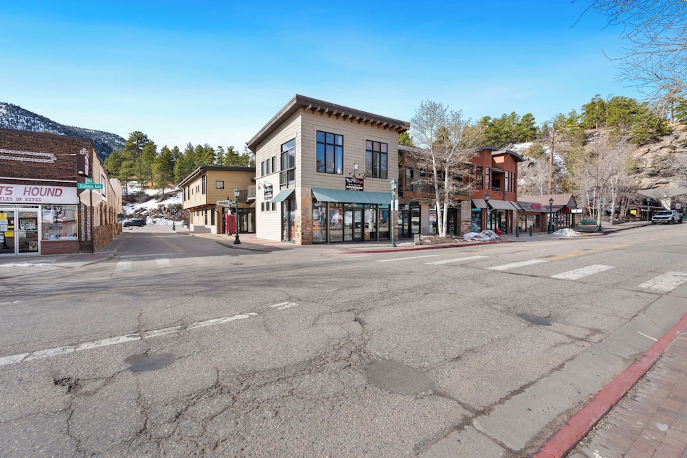 City 1BR Mtn-view Rocky Mountain National Park