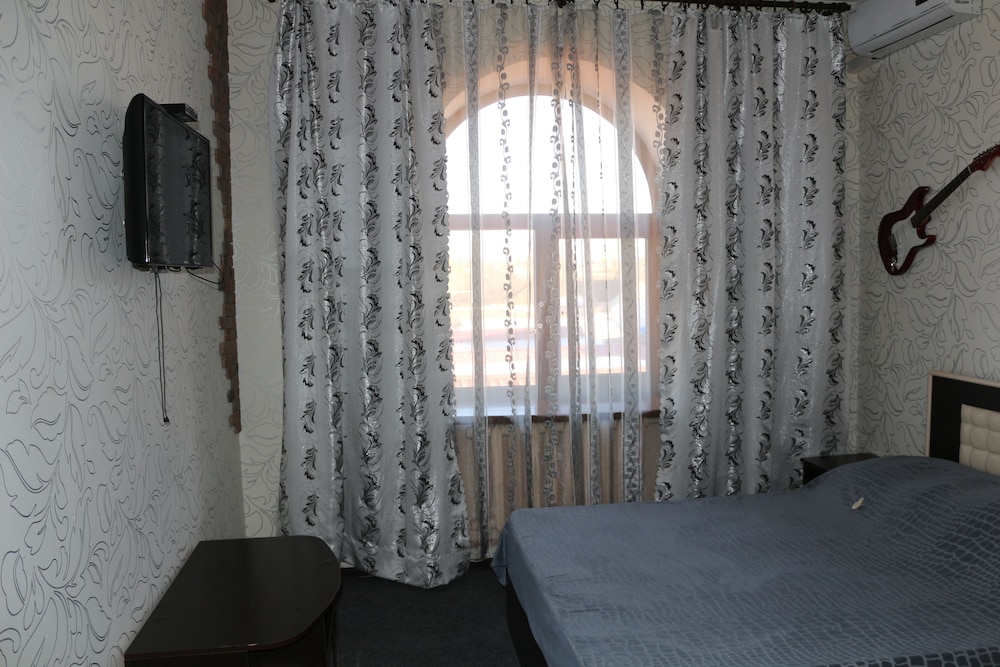 Gostiny Dvor Hotel - Hostel