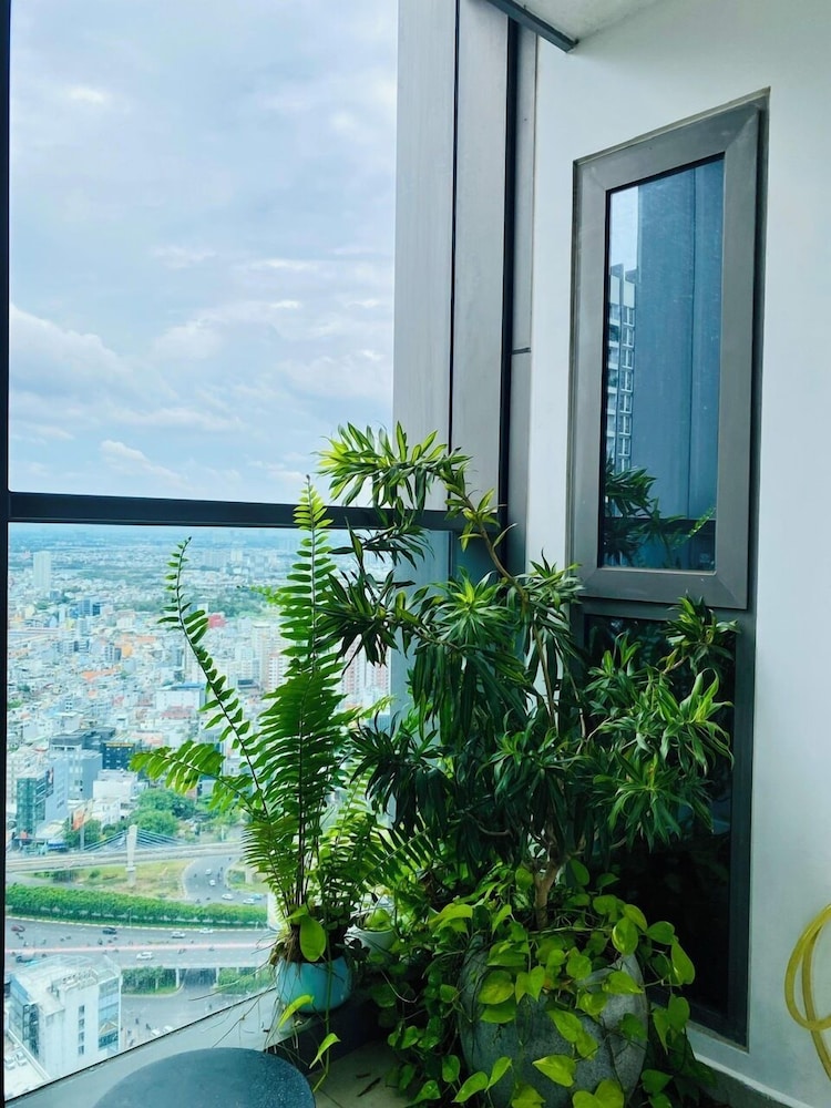 Serenity Serviced Apartments-Landmark 81