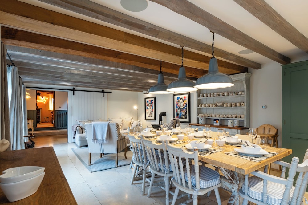 Stunning 6 BB Cottage & Annexe