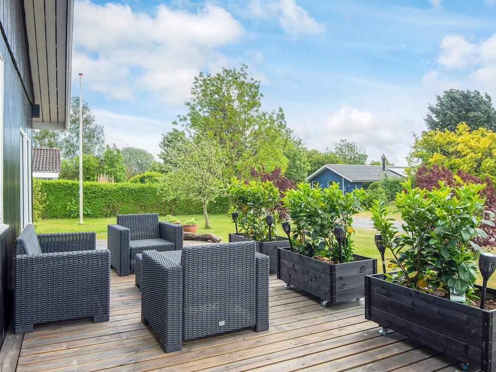 6 Person Holiday Home in Juelsminde