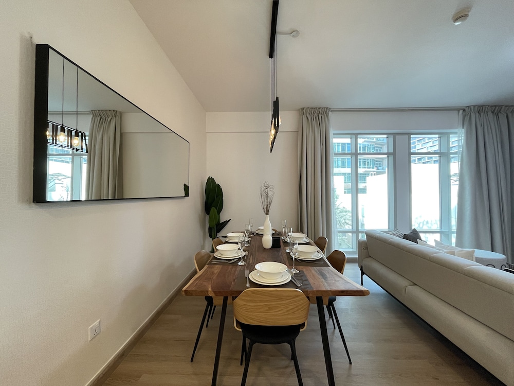 1B-Loft-L404 by bnbme homes