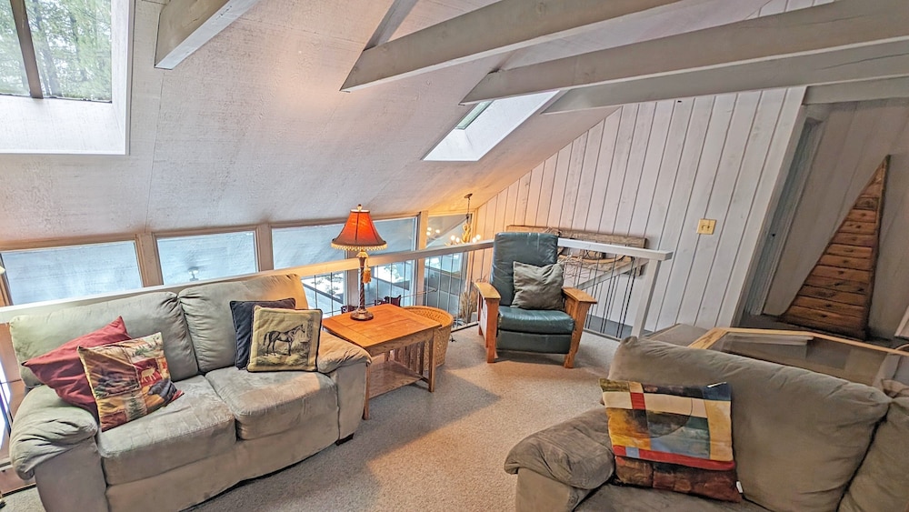 Pine Cone 3 6 Bedroom Home