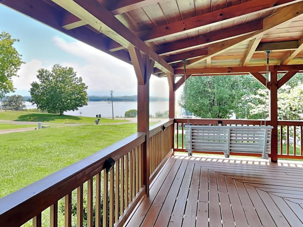 Pinnacle Place by Jackson Mountain Rentals