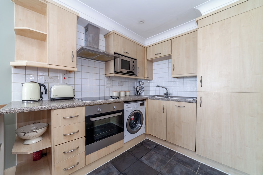 Modern Dalston Apartment