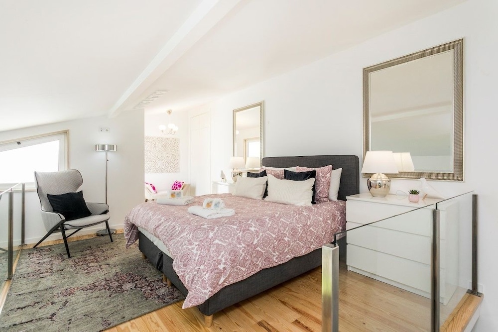 LxWay Apartments Alfama - Corvos view 3