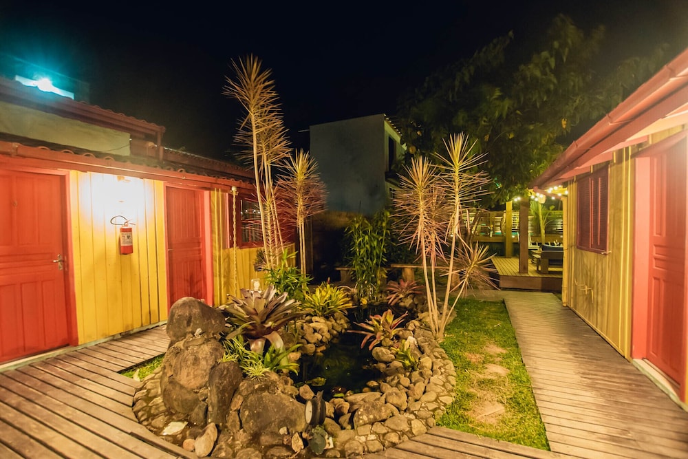 Hotel Pousada Cacau Praia do Rosa - Image 1