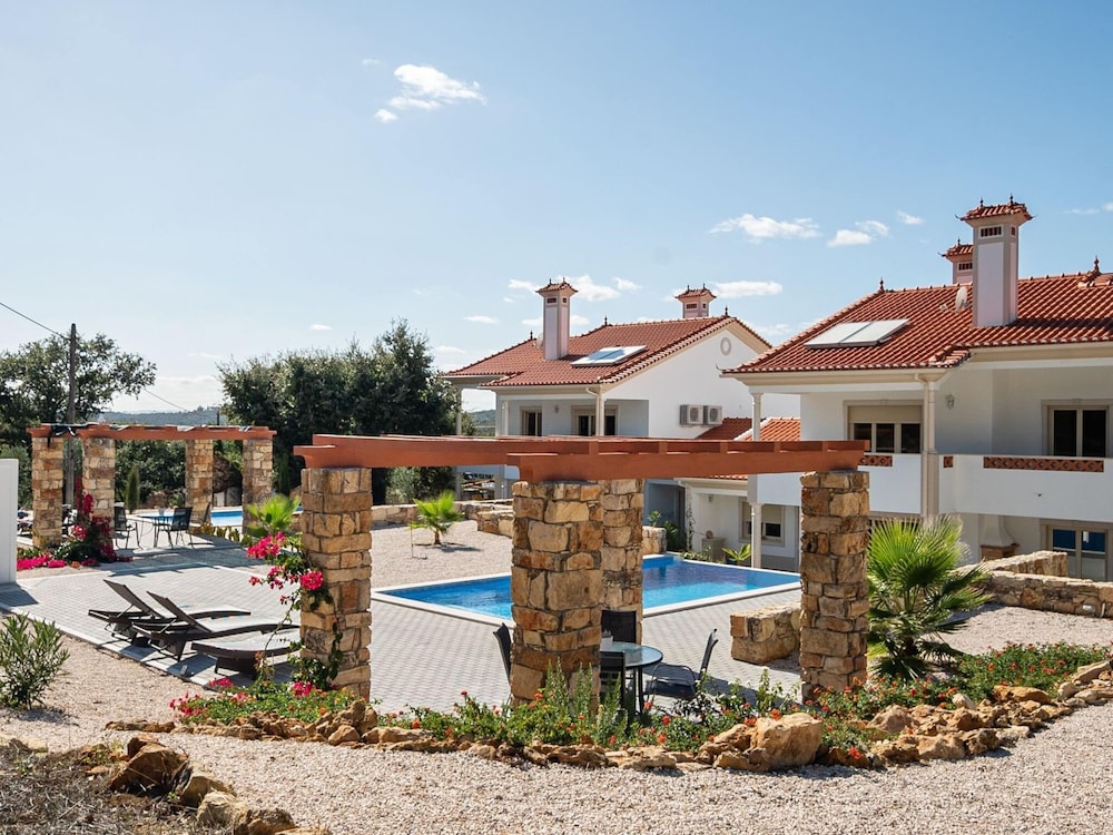 Wonderful Villa in Ferreira do Zezere With Private Pool view 4