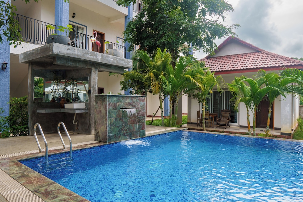 New Dragon Inn Guest House