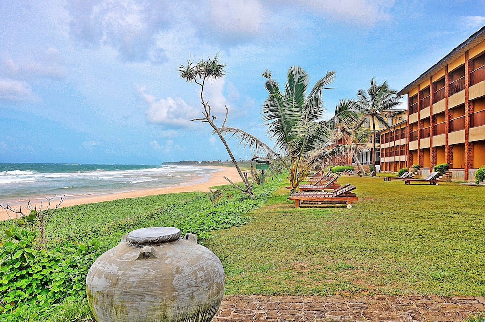 The Long Beach Resort