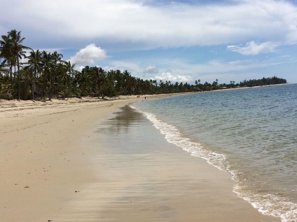 Hansen Beach Villa