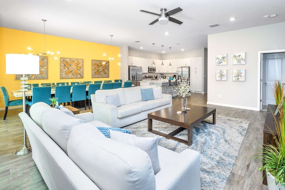 Upstay - Sleeps 26 w Private Pool Hot Tub Games
