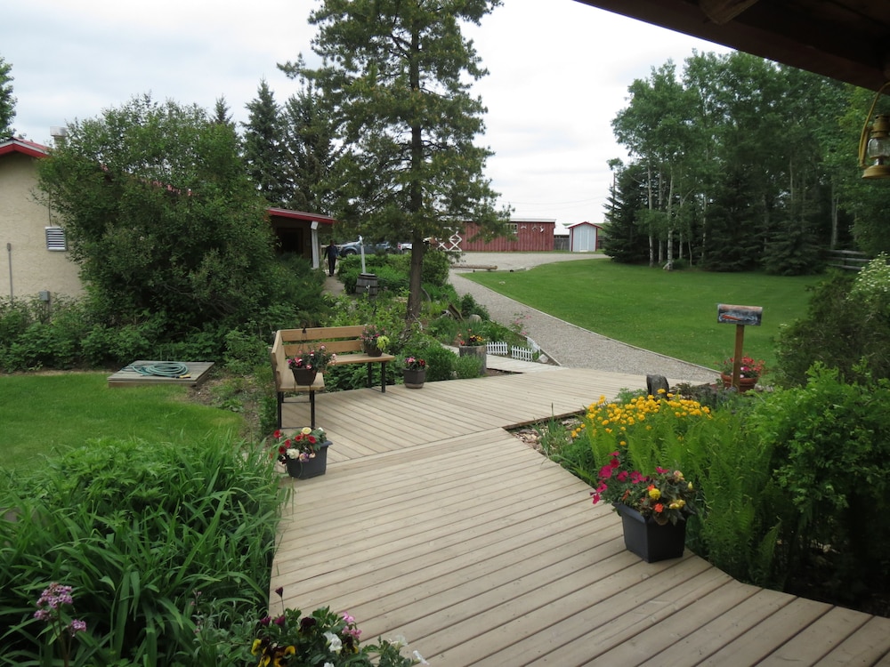 Lazy M Lodge