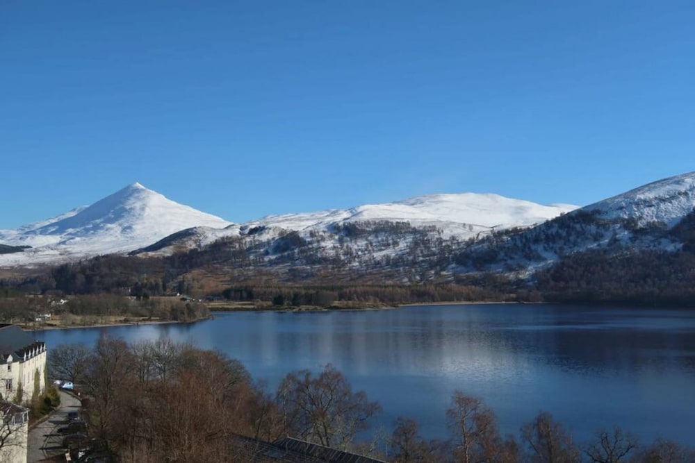 Loch Rannoch Highland Club Studio 02