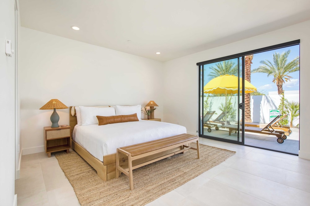 Sleeps 32 2 Villas, Pool, Putting Green+bocce Polo Villas Amara by Avantstay