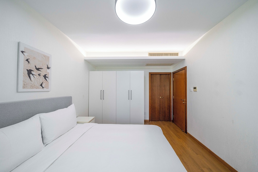 Tyms Morden 3BR 2BA APT Bella Vita