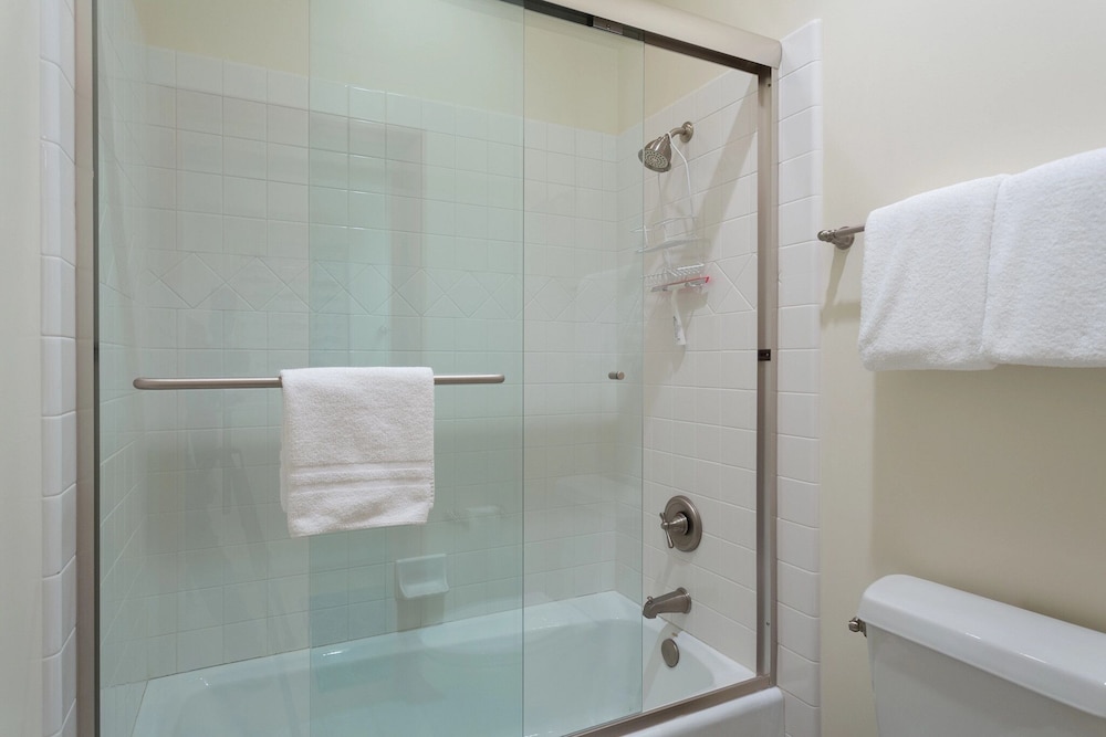 Deer Lake Village at Deer Valley Resort - Four Bedroom Condo with Hot Tub #2477 4 Condo