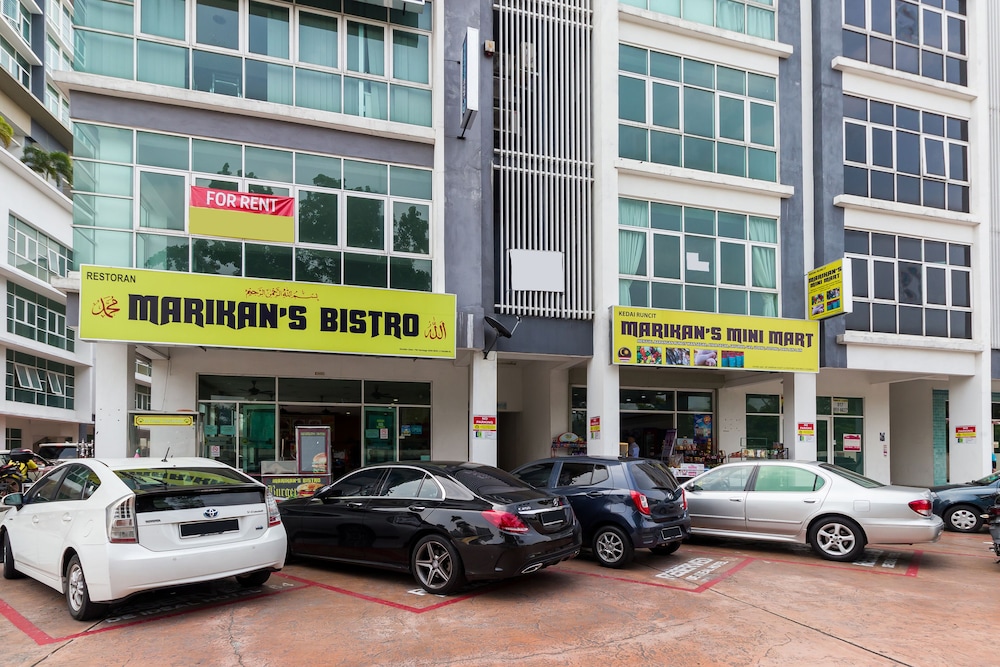 Boulevard Service Apartment KL by Airhost