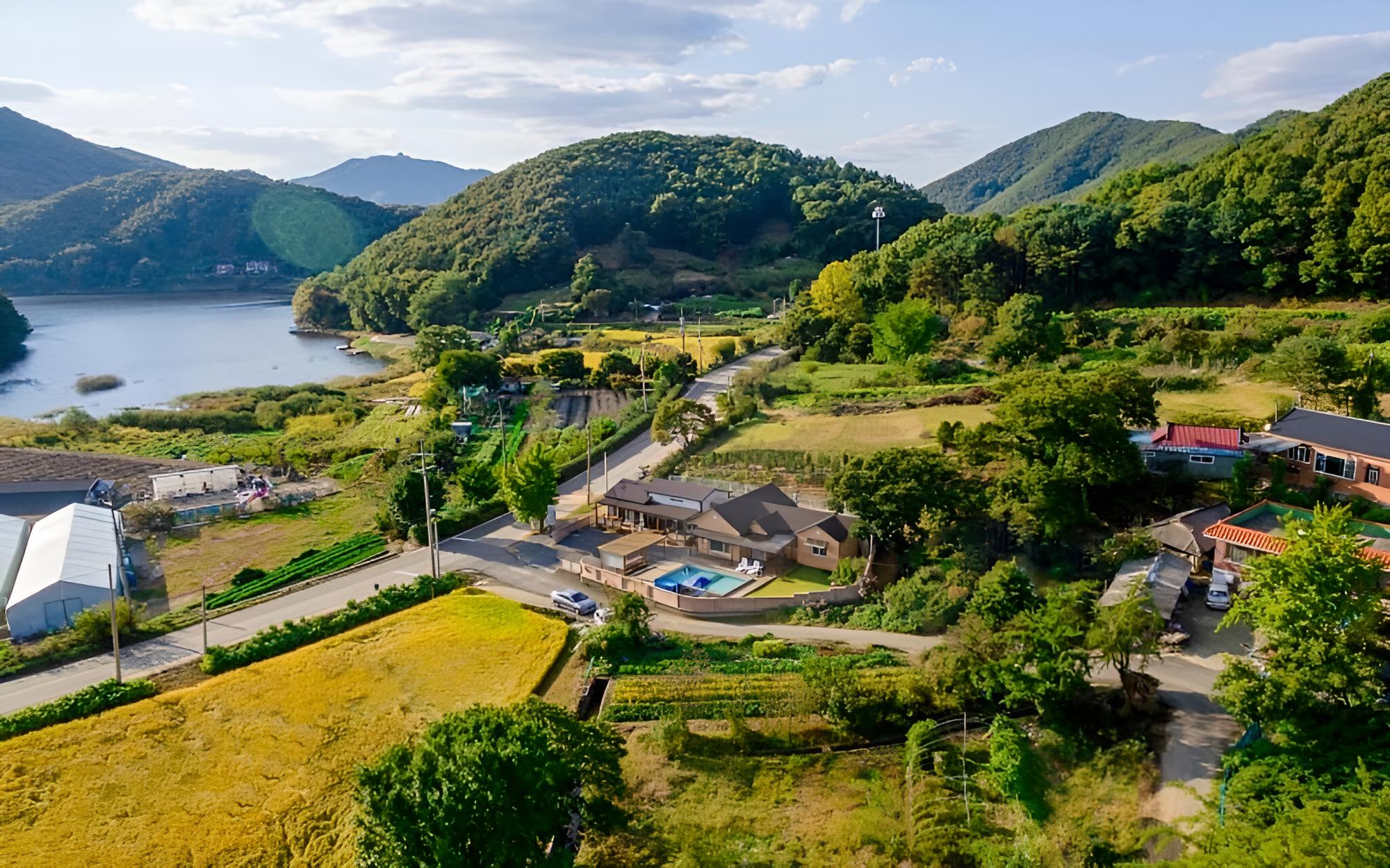 Paju Tteuranchae Pension view 3