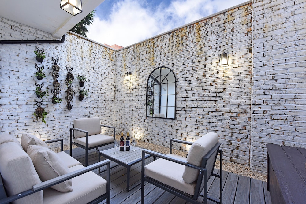 outdoor bbq area