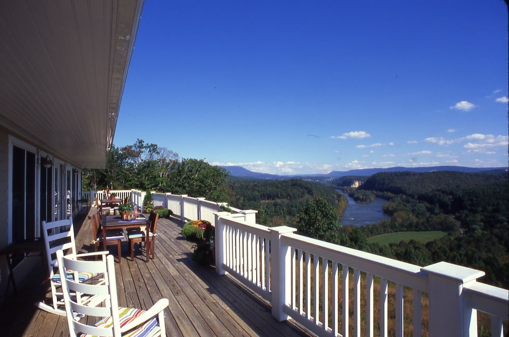 Inn at Riverbend view 3