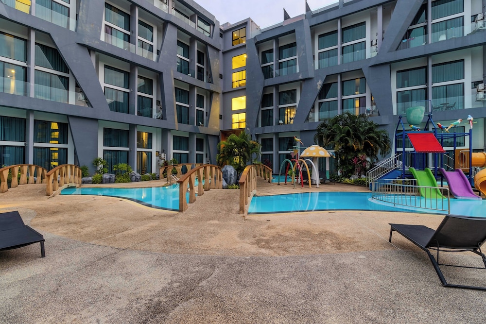 Utopia Naiharn unit B405 C248