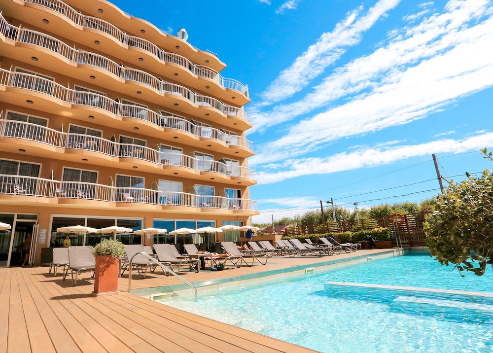 Hotel KAKTUS Hotel Volga - Image 1