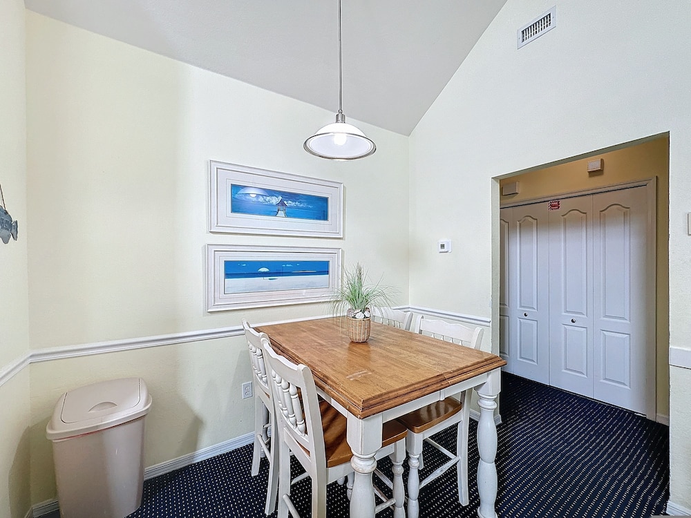 Two Bedroom Condo in Kissimmee Near Disney