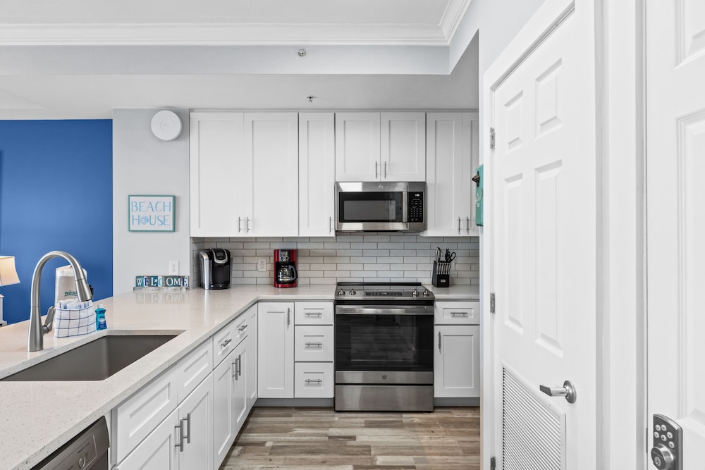 Tidewater by Book That Condo