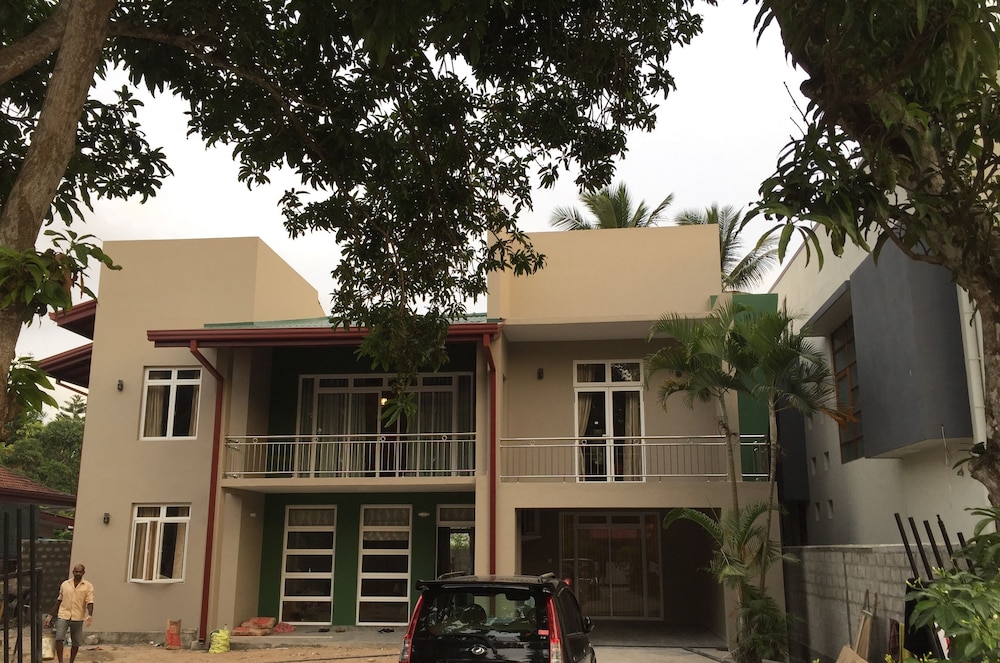 Lanka Lands Holiday Home