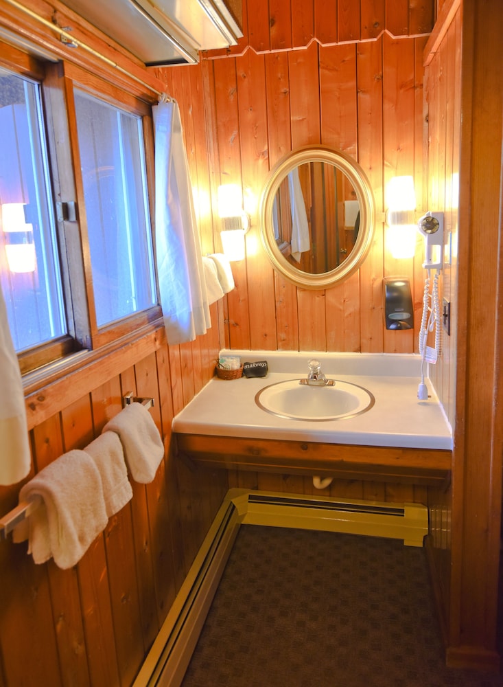 Timber Inn Motel