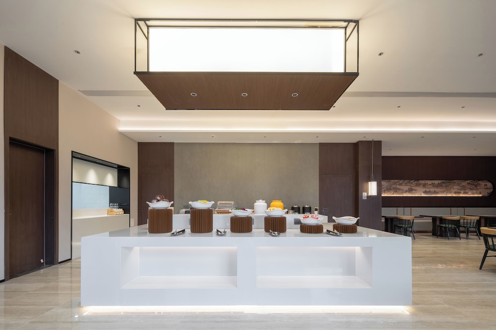 World Hotel Kaifeng Gulou Square Branch