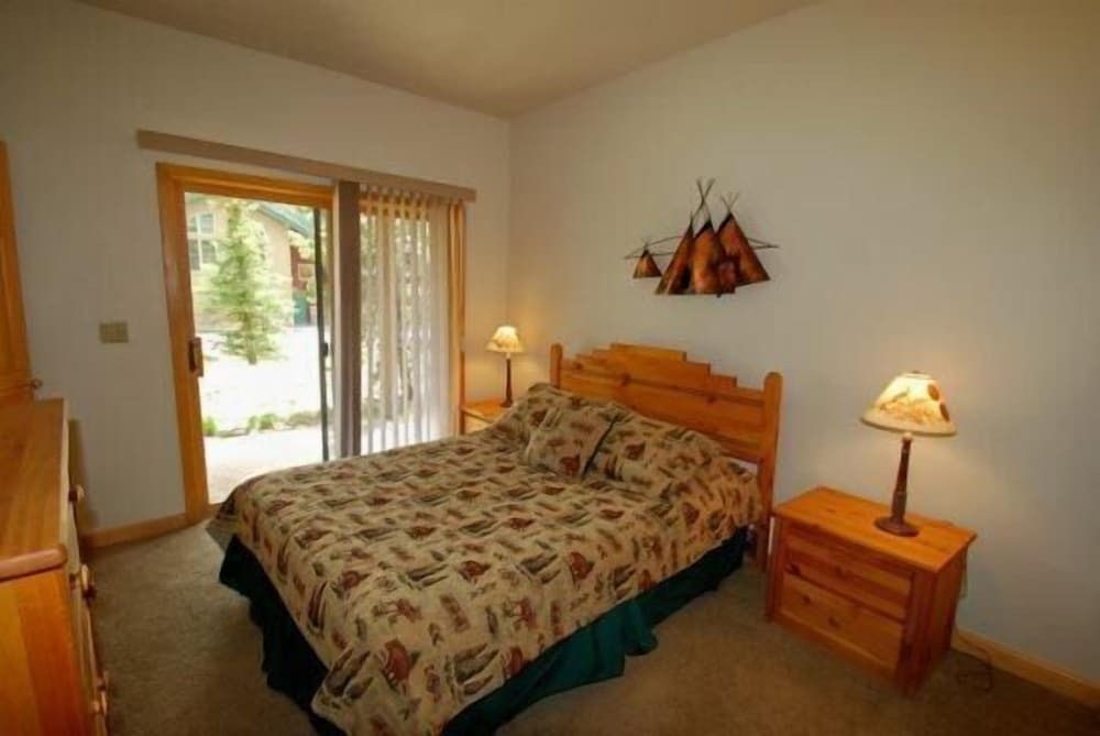 Snake River Village 3 Bedroom Apartment by Key to the Rockies