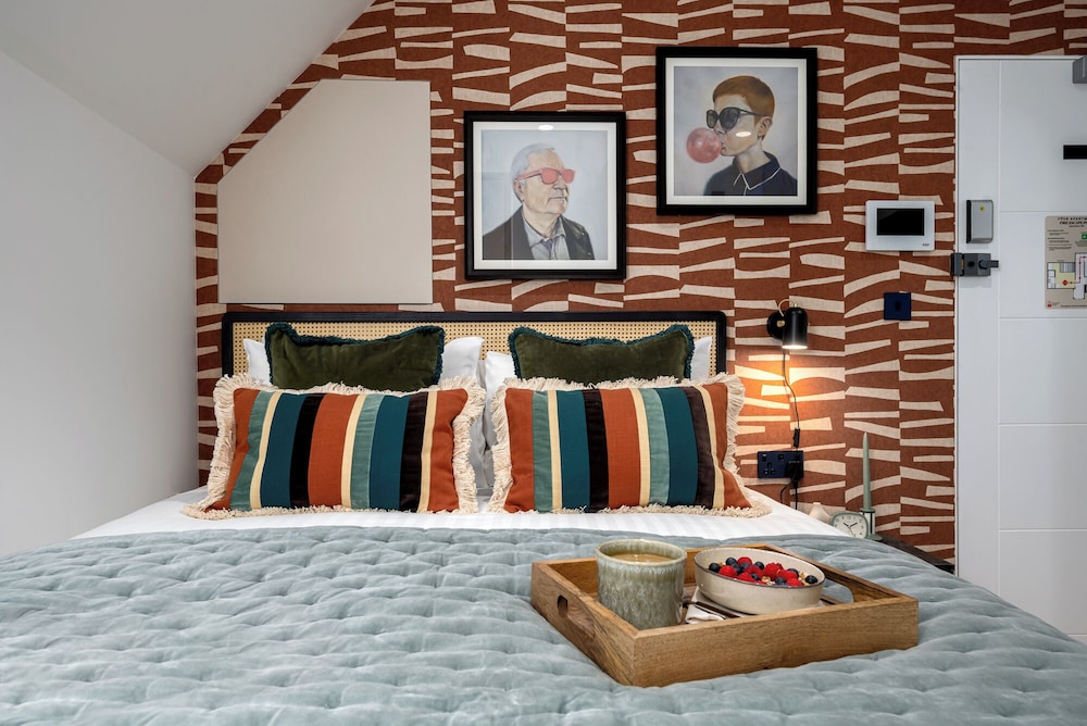 Your Apartment - Camden