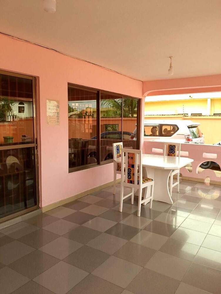 OBIBA JK GUEST HOUSE