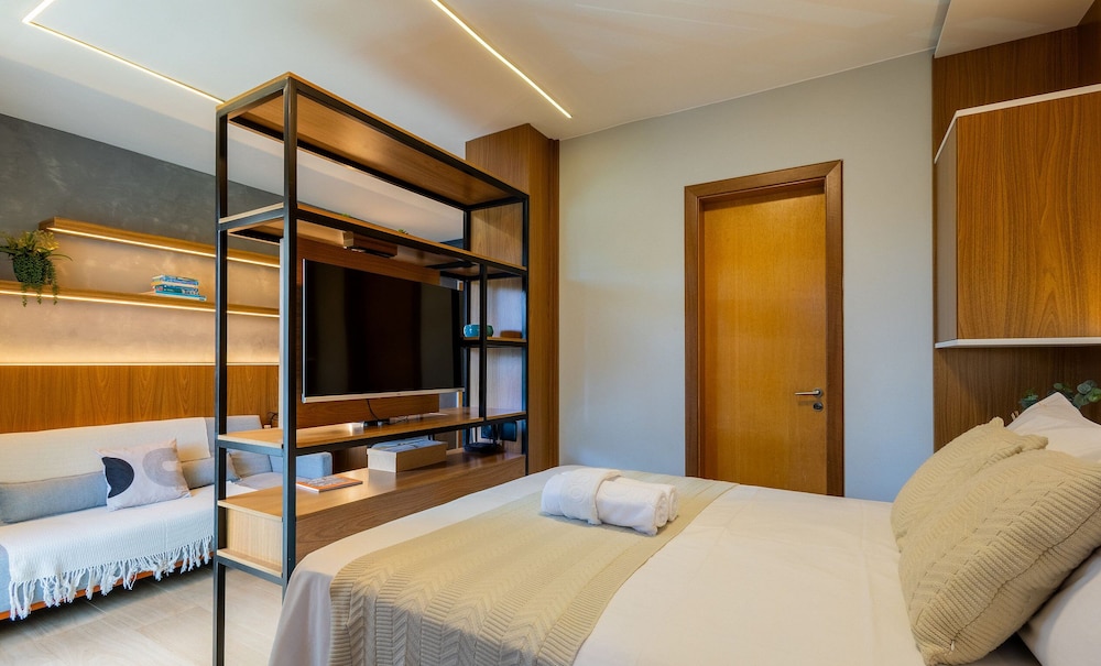 Elegant Accommodations Just Minutes From Brasilia's Main Attractions - ARK