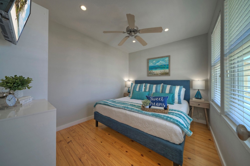 Seahorse Cove by Avantstay Pool Access by Beach