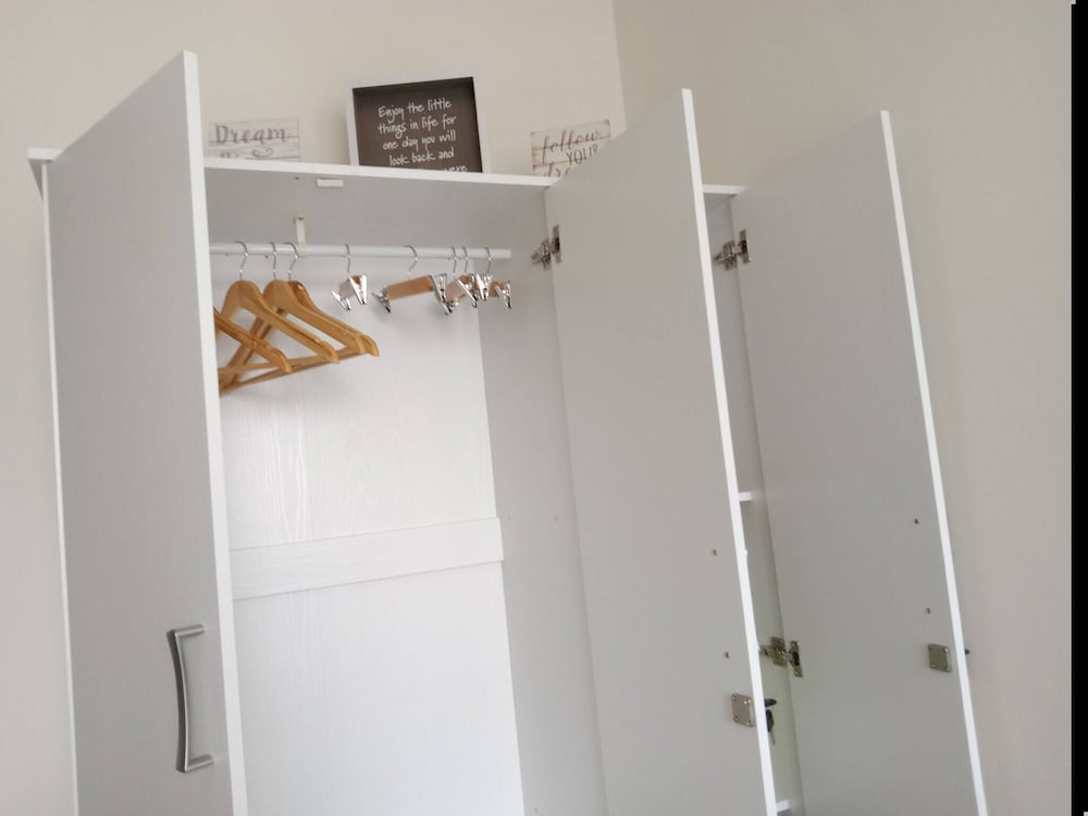Luxurious Bayview 2BR Near MOA Picc CCP Free Wifi