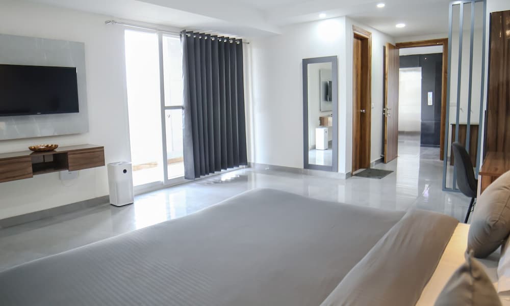 Housr Sector 45 Gurgaon Near Huda City