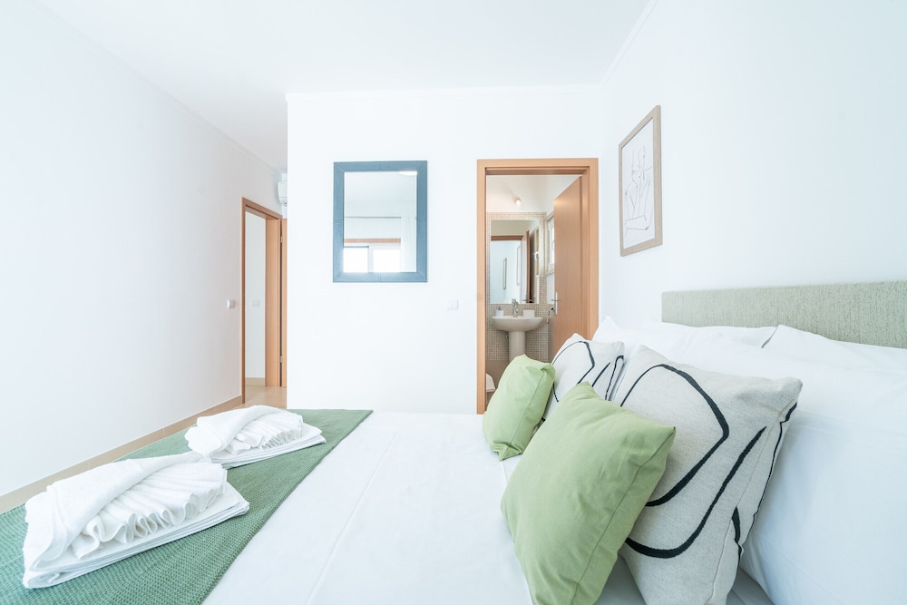Tavira BAY 3 With Pool by Homing