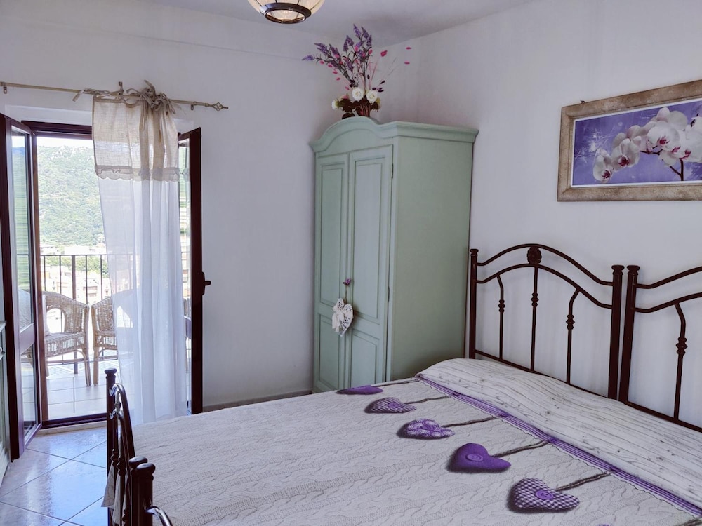 B&b Rooms Urzulei