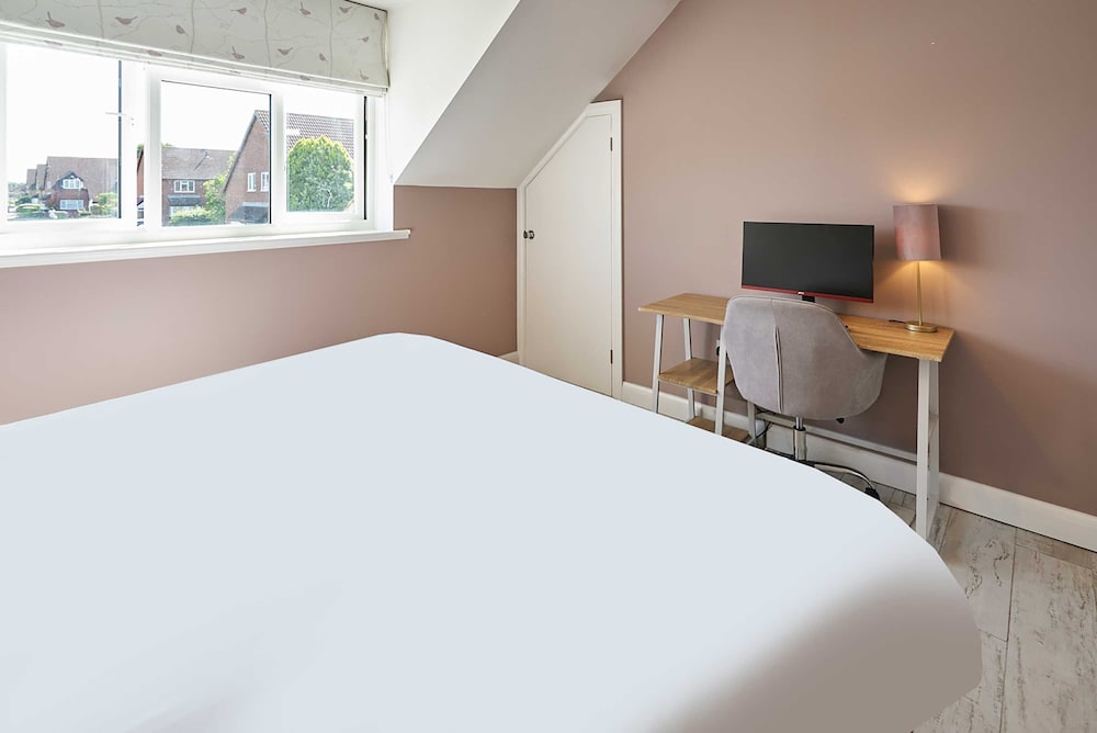 Host Stay Knights Manor Way