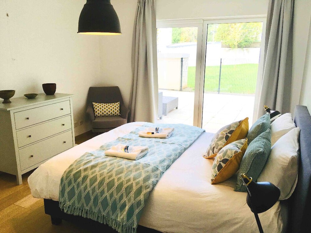 Large Retro Chic Flat 100m2 in City Center - Parking