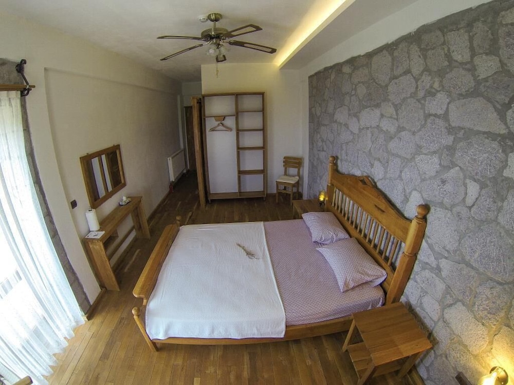 Farmidaya Biotel