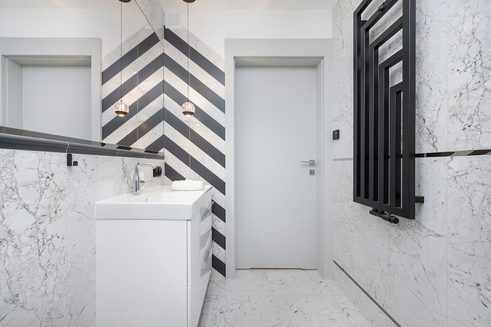 Apartment With AC by Renters Prestige