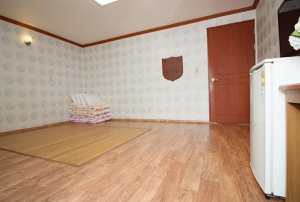 Naksan Beach Condotel